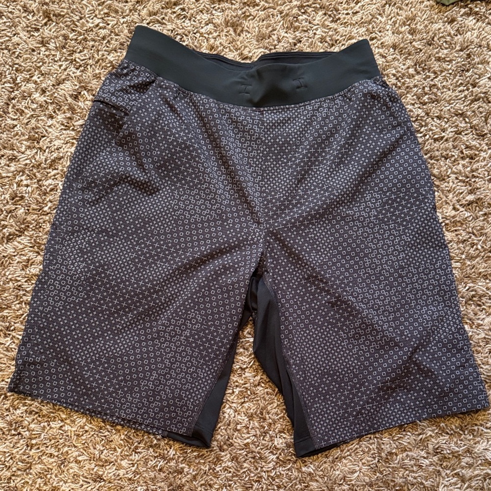 Lululemon Black and White Geometric Shorts
